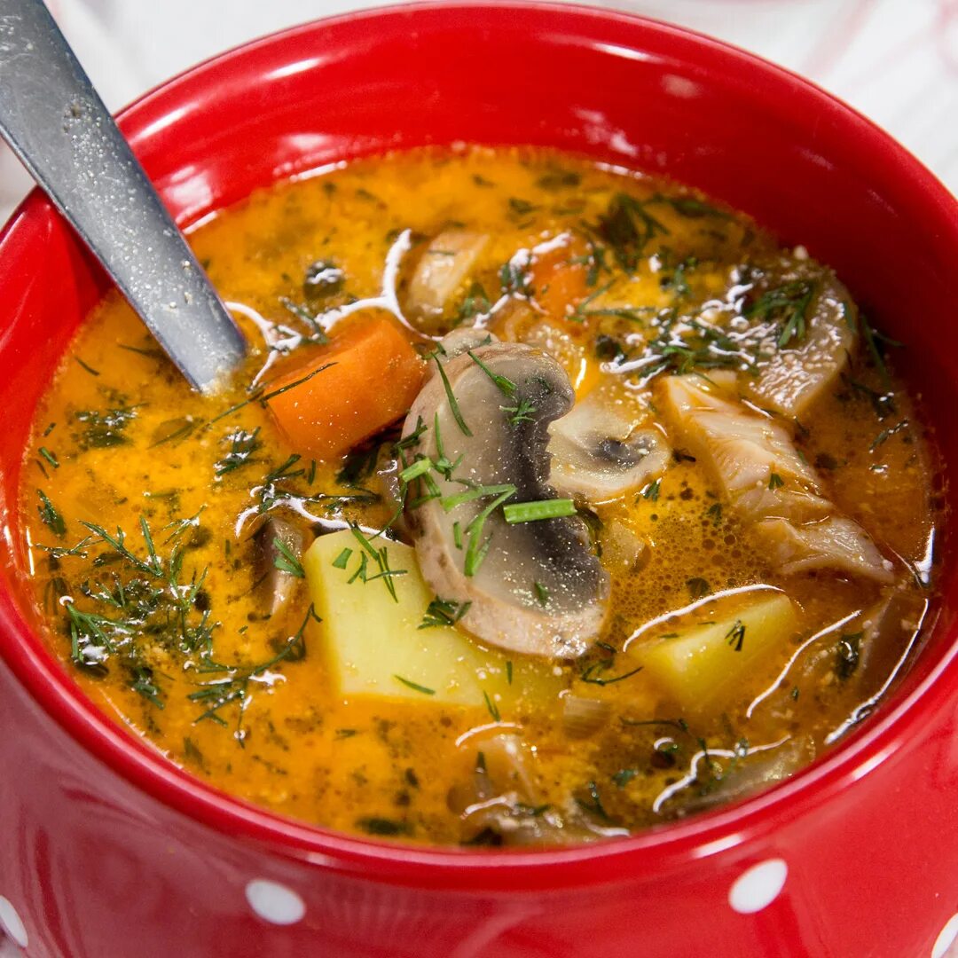 Your soup. Суп со штрулями. Суп со шпротами в томатном соусе. Суп со свинухами. Суп со стелине.