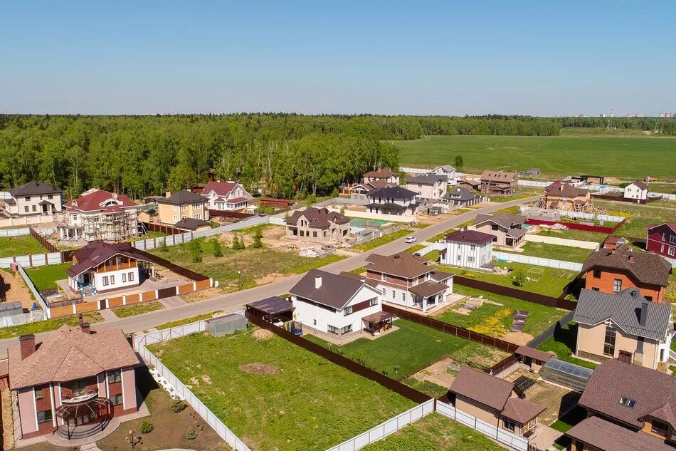 Поселок певчее новая москва. Кп сосновый бор рублевка. Участок в кп москва. Участок в кп москва. Кп цветочный калужское шоссе.