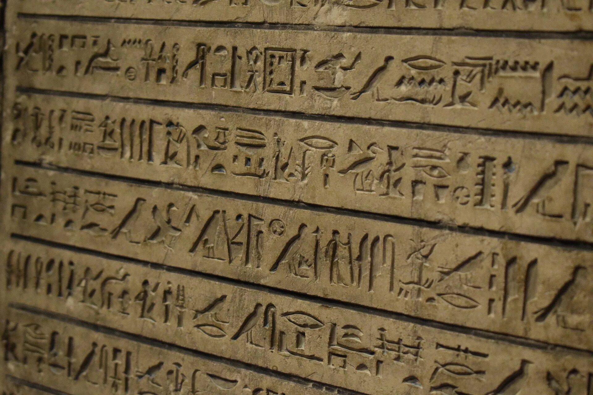 Древнейшие письмена 4 буквы. Письменность древнего Египта. Клинопись в древнем Египте. Древнейшие иероглифические надписи Египта. Иероглифическая письменность Египта.