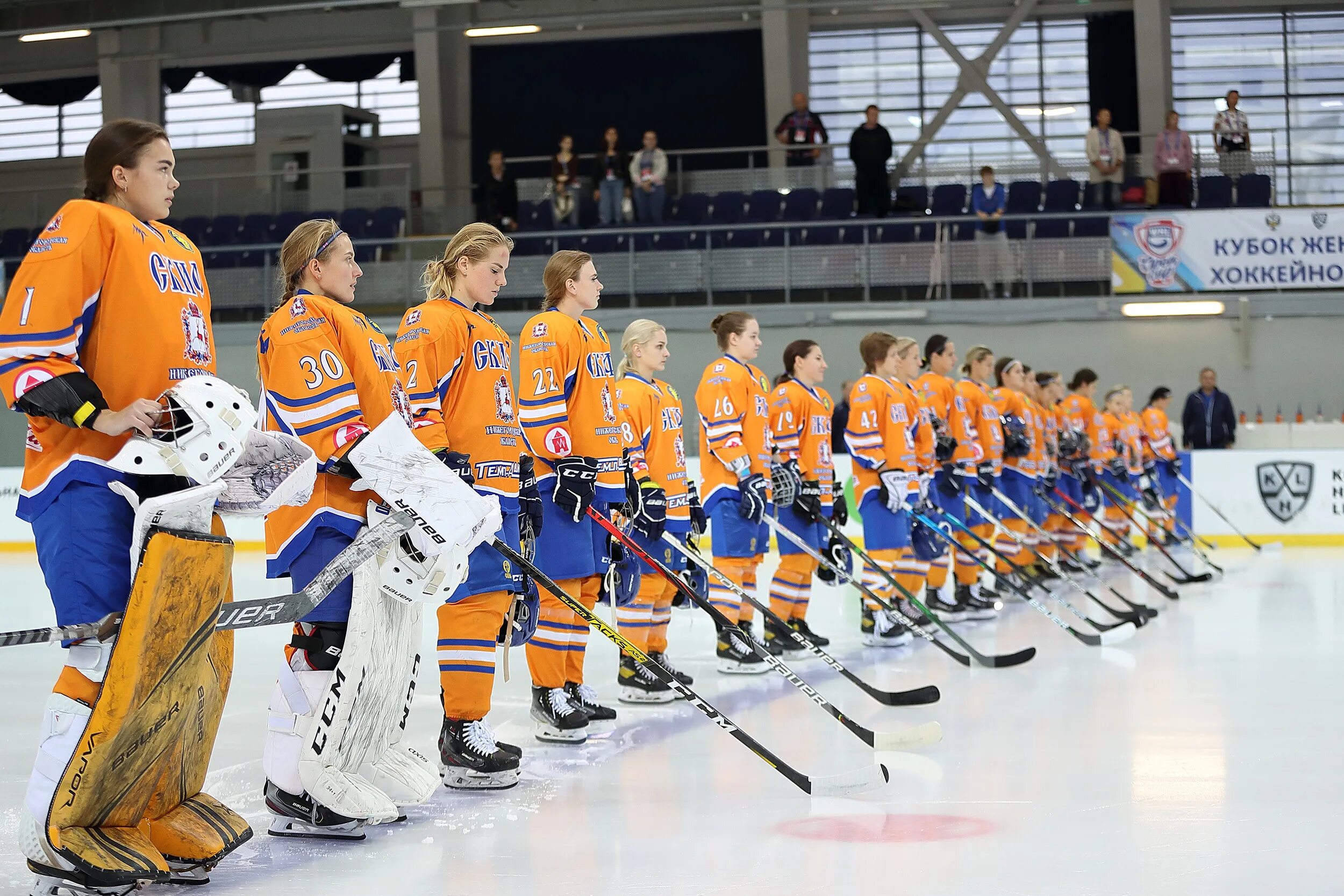 женский хоккейный клуб. женский хоккейный клуб. женская хоккейная команда град. женская сборная агидель хоккей. хоккейная команда пантеры спб.