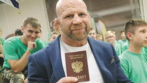 Американский боец с российским гражданством