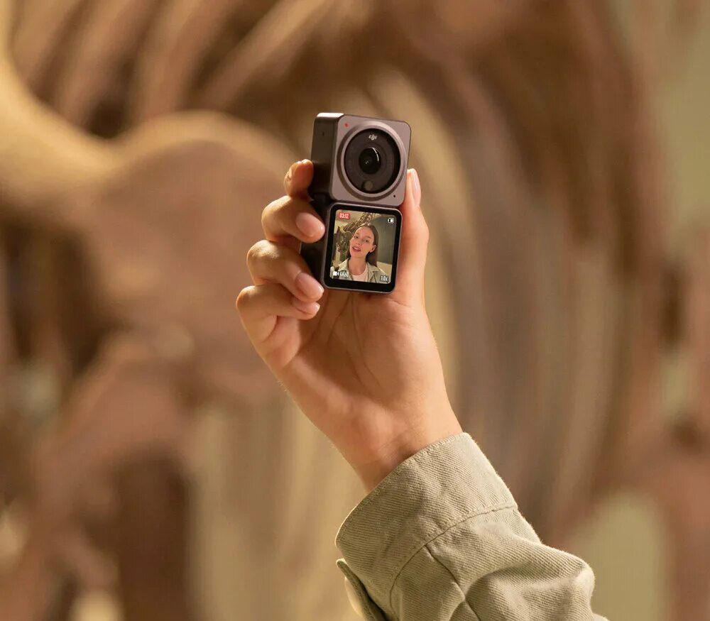 Dji osmo action 2 power combo. Камера dji action 2. Экшн-камера dji action 2 power combo. Dji action dual screen combo. Аккумулятор wb37 для dji crystalsky/cendence.