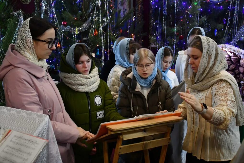 Какие новости сегодня в городе. День города Лебедянь 2009. День города Лебедянь звезды. Праздник на молзаводе вчера город Лебедянь. Новости в городе Лебедяни.