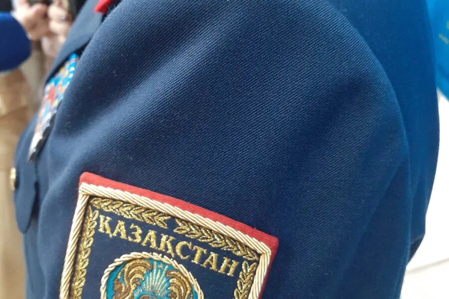 Выплаты за выборы сотрудникам полиции 2025. Военная полиция казахстана. форма полиции казахстана. день полиции в казахстане. погоны мвд казахстана.