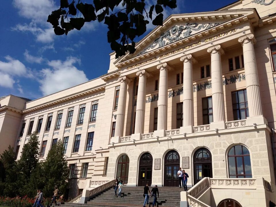 Сайт новочеркасского университета. Новочеркасск политехнический университет. ЮРГТУ НПИ Новочеркасск. Институт в Новочеркасске НПИ. Архитектура НПИ Новочеркасск.