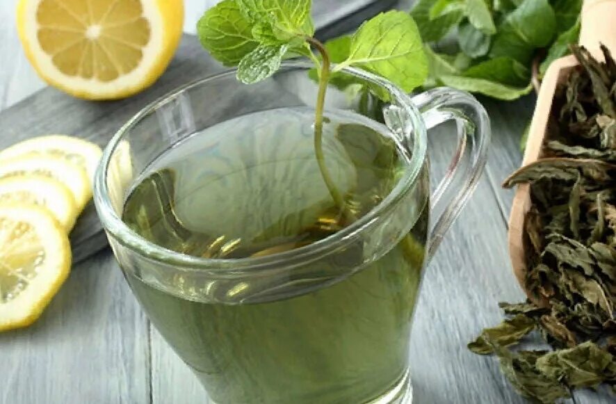 Зеленый чай с огурцом. Чай зеленый с лимоном финские. Зеленый чай с лимоном спринг. Чай зеленый Альманах с лимоном. Пейте зеленый чай лимоном