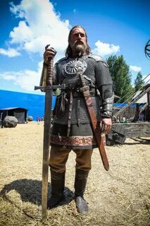 Старинный русский богатырь