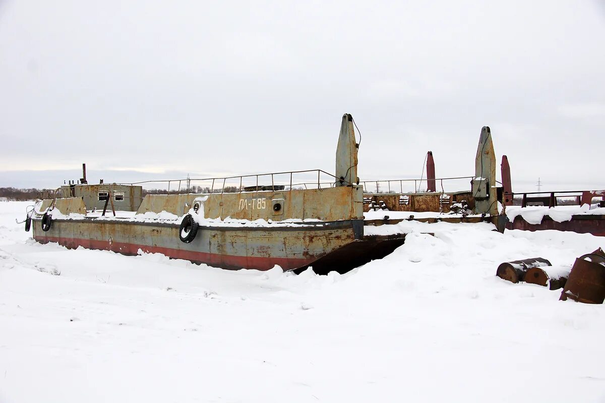 Ластола архангельск. Ластола архангельская область. плашкоут. плашкоут ямал. лайский док архангельская область.