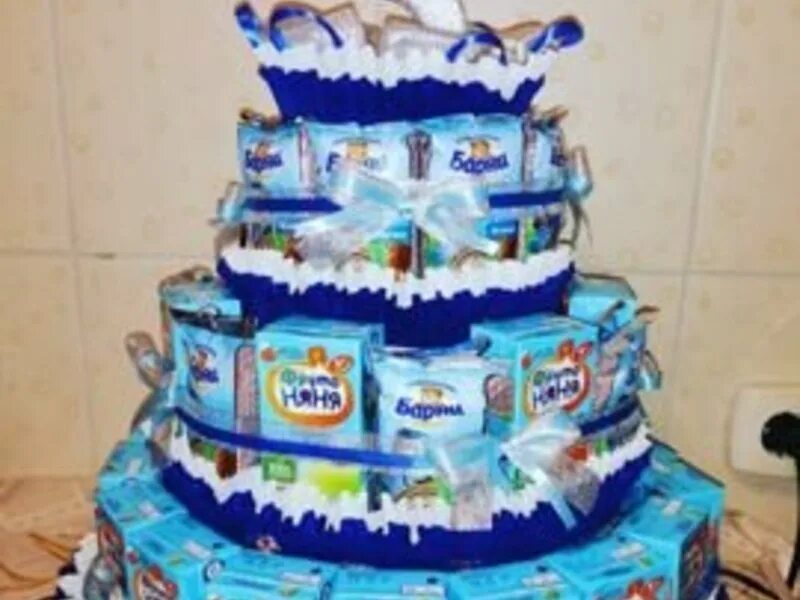 торт из соков и барни. торт из мишек барни и сока. тортик из соков и барни. торт из сока и барни. торт из соков и барни.