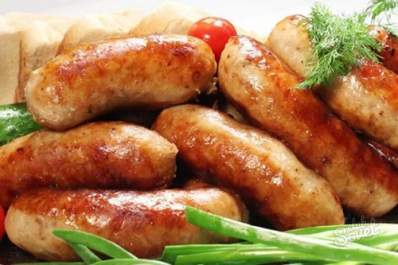 Сколько времени жарить купаты свиные. Люля купаты. купаты куриные. куриные колбаски на сковороде. купаты жареные.