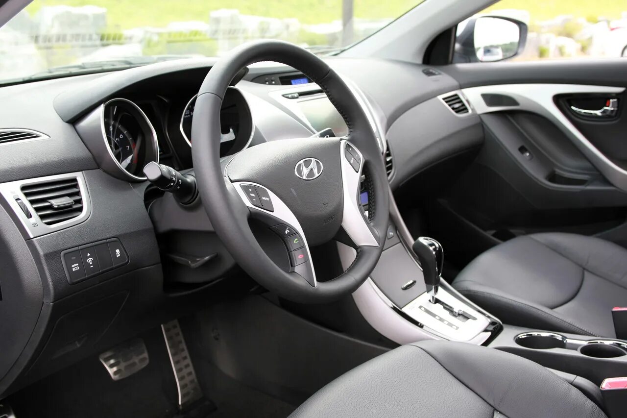 Хендай изнутри. Хендай элантра 2011 салон. hyundai elantra 2011 салон. hyundai elantra 2012 салон. hyundai avante 2015 салон.