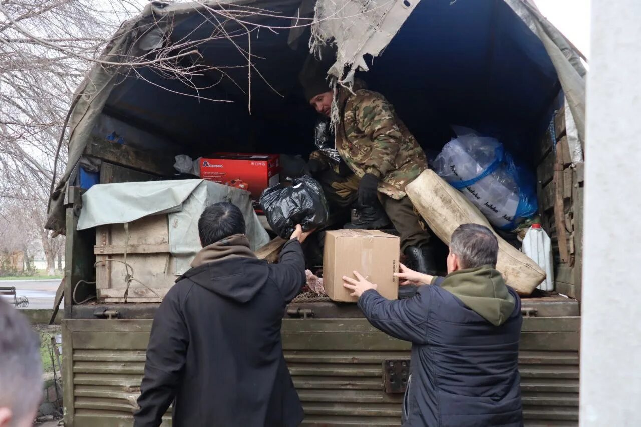 Передать помощь солдатам. Народный фронт гуманитарка. гуманитарная помощь. гуманитарка в луганск. гуманитарная помощь военнослужащим.