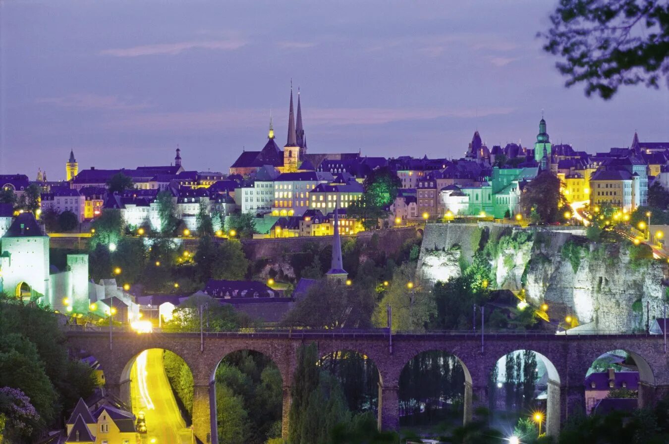 Герцогство люксембург столица. Люксембург центр города. Достопримечательности люксембурга люксембурга. Г люксембург. Г люксембург.