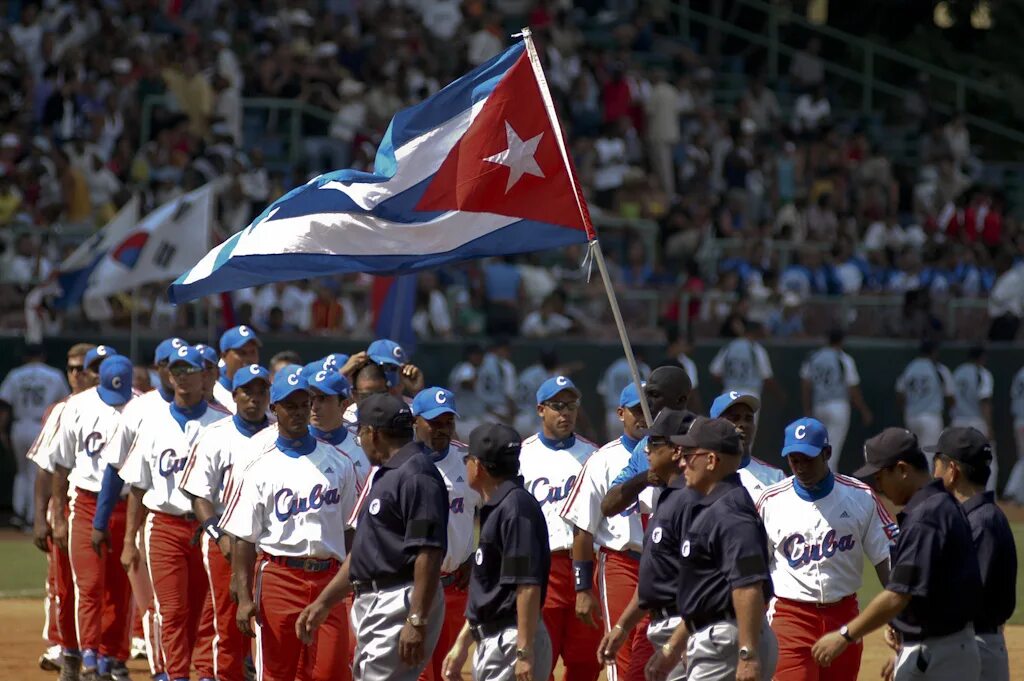 Швейцария провинция. Северная италия флоренция. Сборная сербии по футболу 2018. Куба гавана достопримечательности столица. Куба остров свободы.