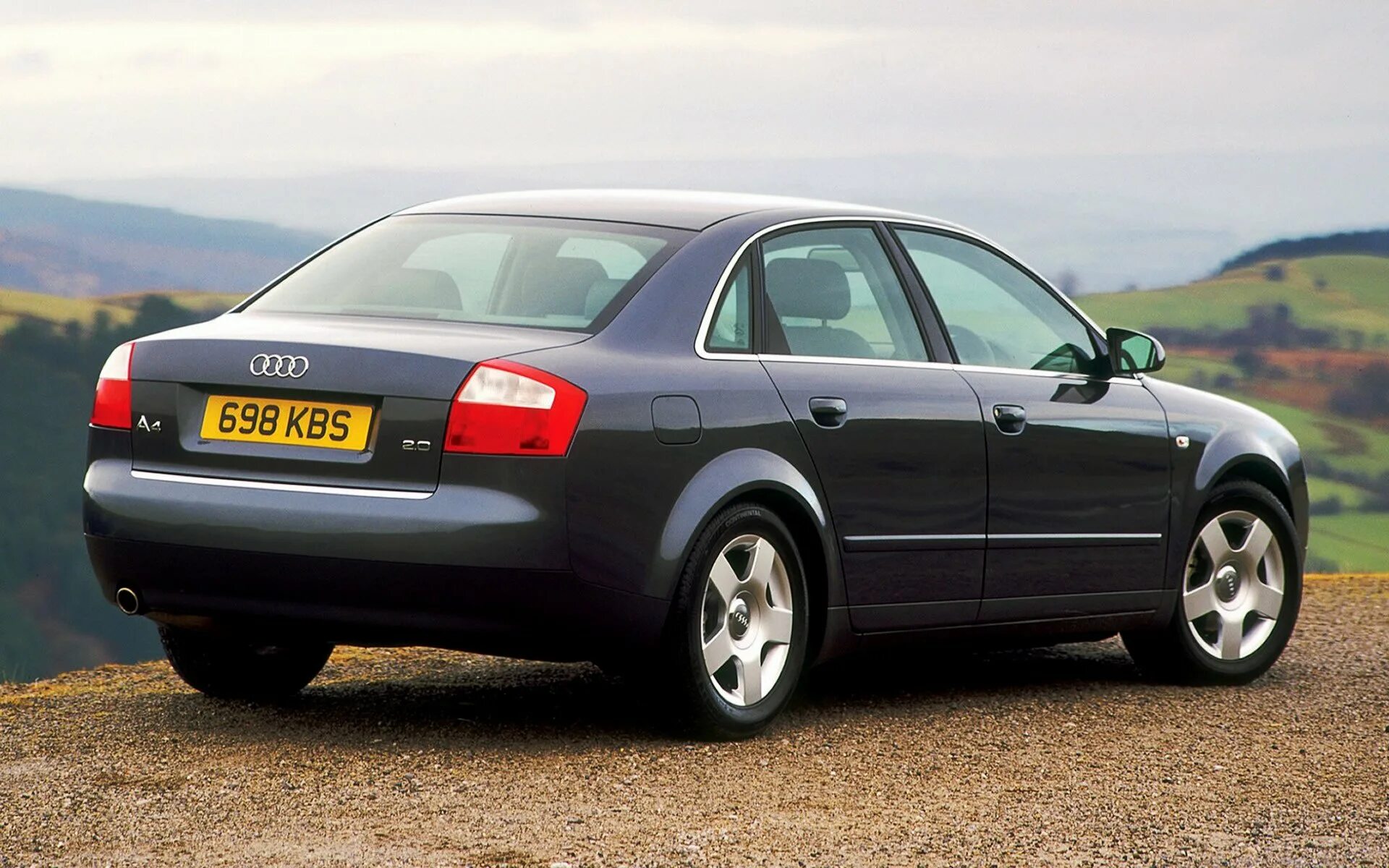 Ауди а4 какое должно быть. Audi a4 b6 2000. audi a4 2000 год. audi a4 b1. ауди а4 2000.
