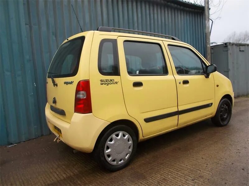 Suzuki wagon r 2000. 6 литра. Сузуки солио 2000. Сузуки вагон 2000г. Вагон р 4 машину автомобиль.
