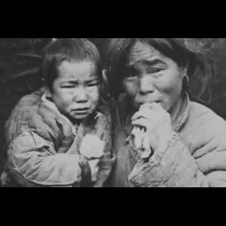 Голодомор в харькове 1932-1933. Голодающие дети поволжья 1921. Голодающие дети поволжья 1921. Великая депрессия 1929-1933 голод в сша. Голод 1930 х.