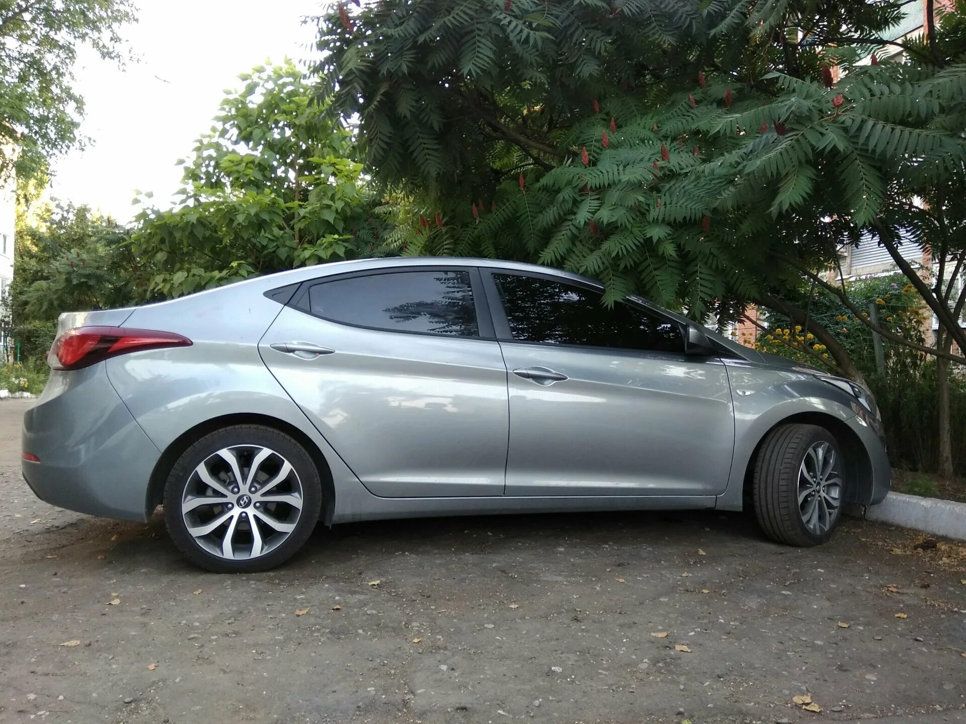 Диски r16 Hyundai Elantra 5. Диски Hyundai Elantra 2014. Elantra 5 диски r18. Hyundai Elantra MD диски r17.