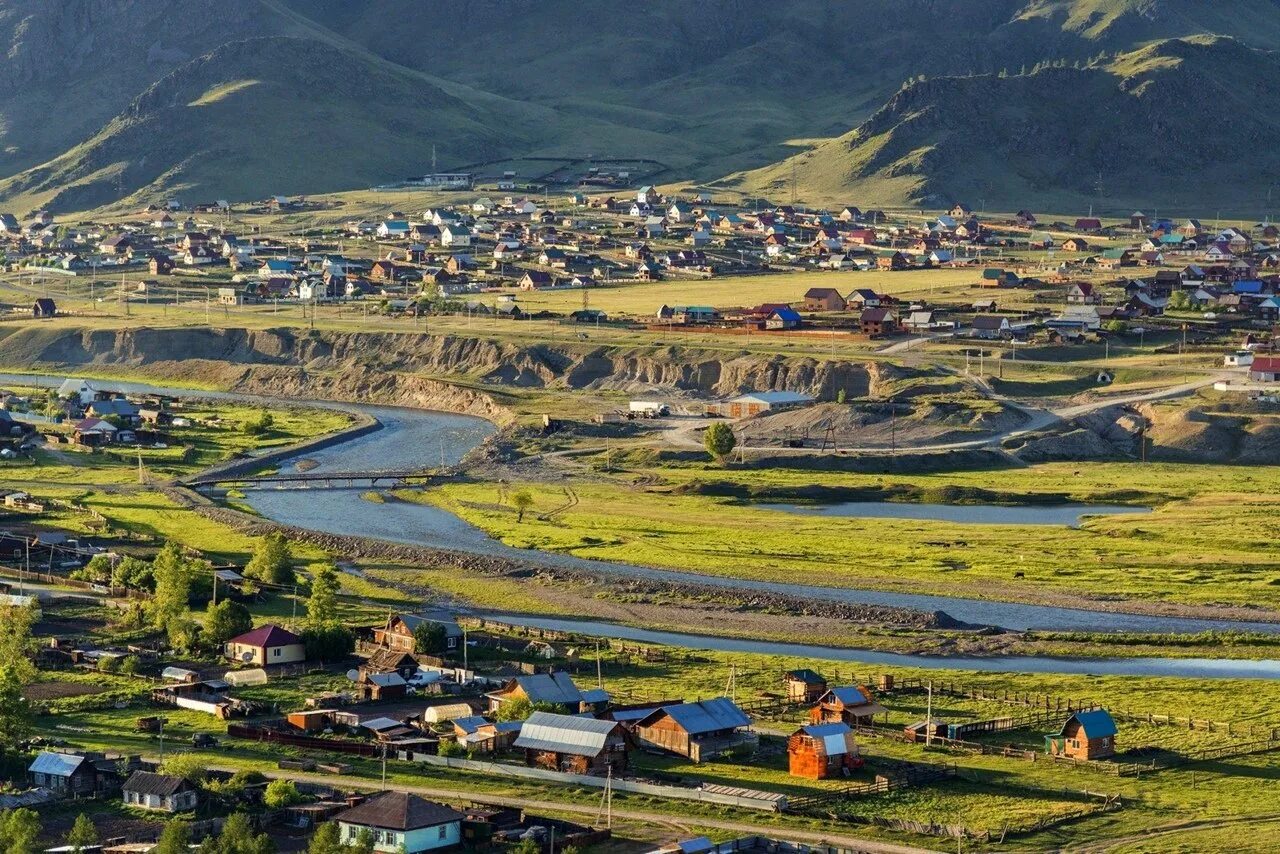 Село ело алтайского края. Онгудай. Село Онгудай Республика Алтай. Шебалино горный Алтай. Онгудайский район село Онгудай.