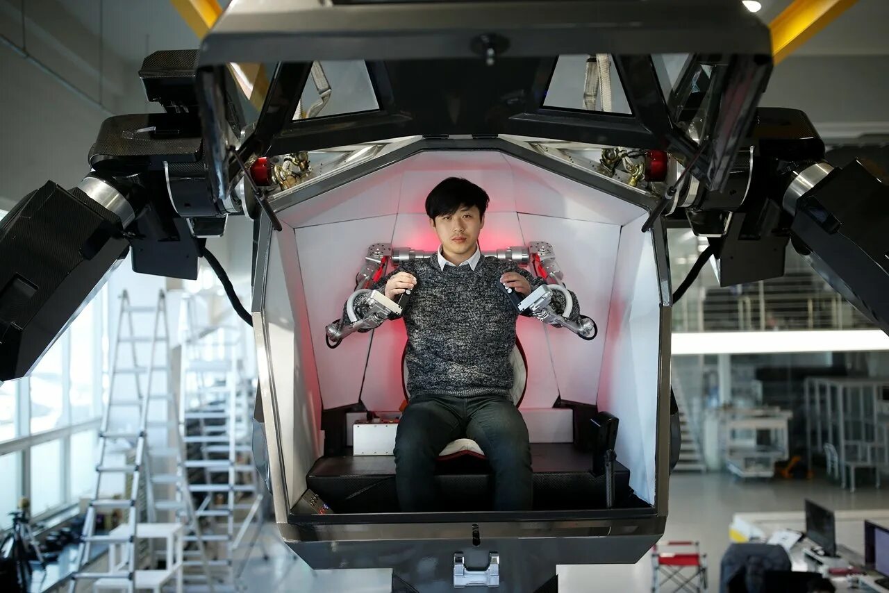 Большие роботы управляющий. Hankook mirae method-2 robot. аватар 2 роботы. пилотируемый робот метод 2. кабина робота.