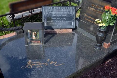 100 памятников
