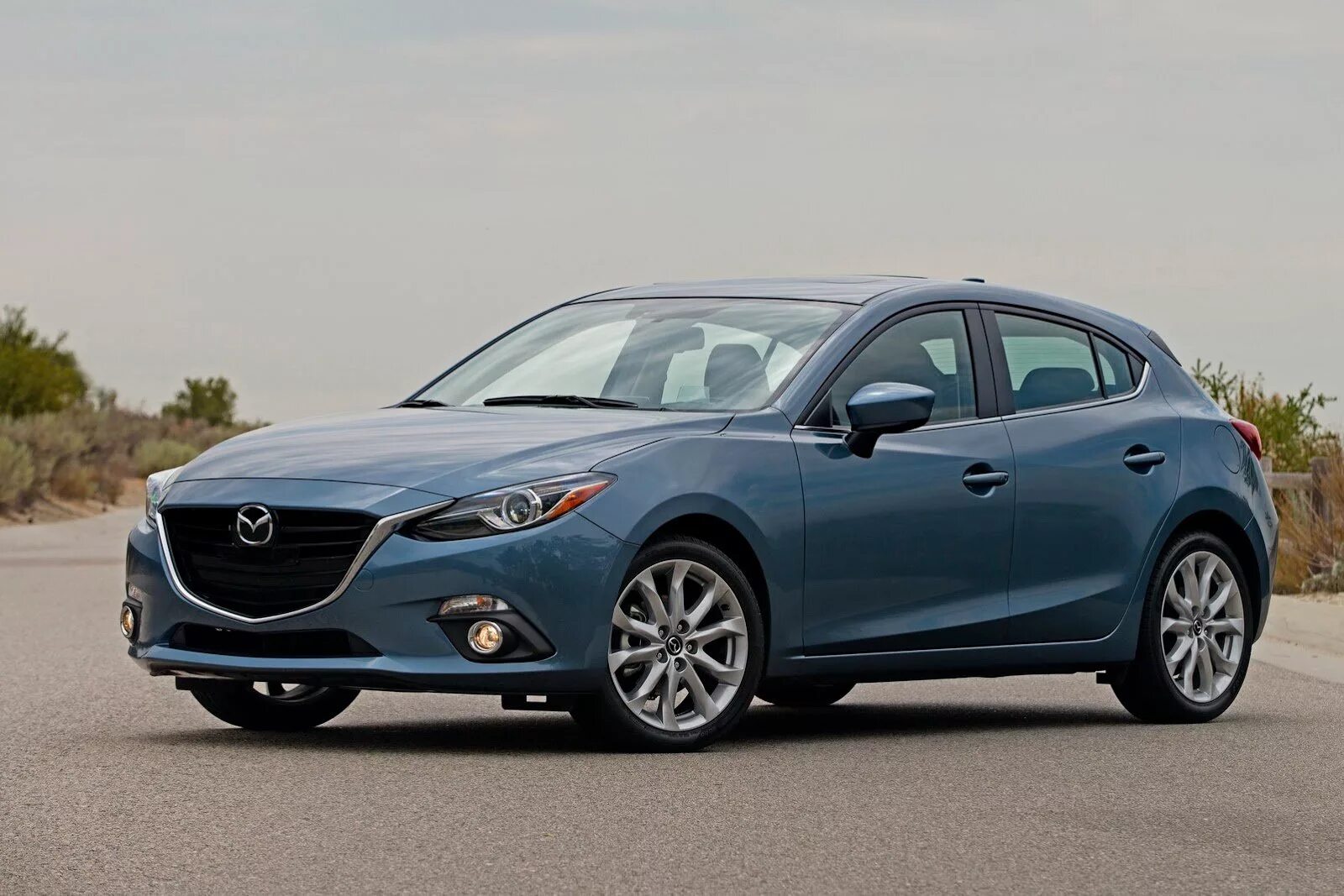 Мазда 3 16. Mazda 3 2014. Mazda mazda3. Мазда 3 2015. Мазда 3 хэтчбек 2015.