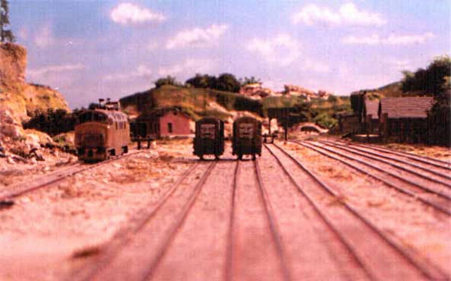 Волшебная железная дорога. Thomas Magic Railroad broken Bridge.