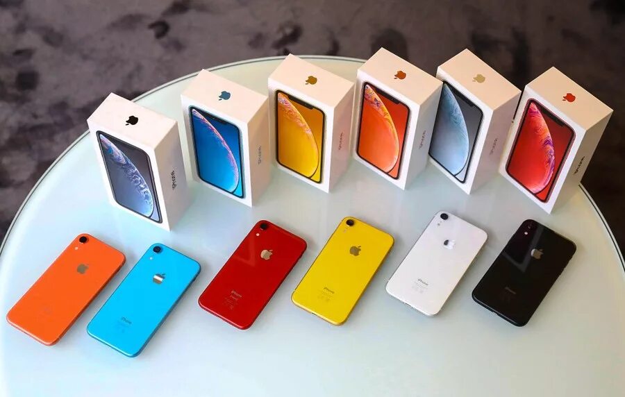 Apple iphone XR. Iphone XR расцветки. Iphone XR вживую. Apple XR цвета.