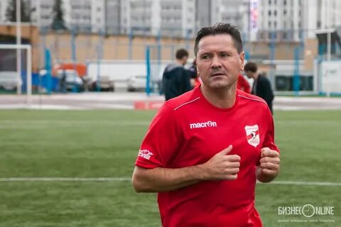 Аленичев футболист