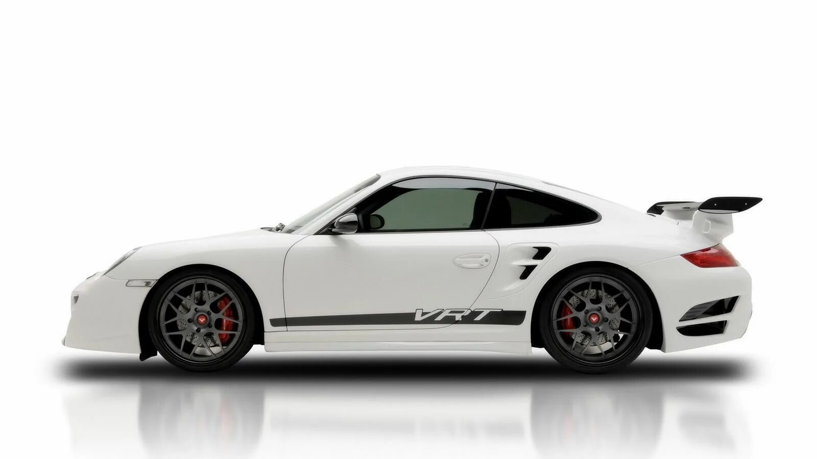Nissan skyline gt-r. Порше 911 профиль. Aston martin v8 vantage gt4. Tamiya porsche 911 gt3. Tesla 370z.