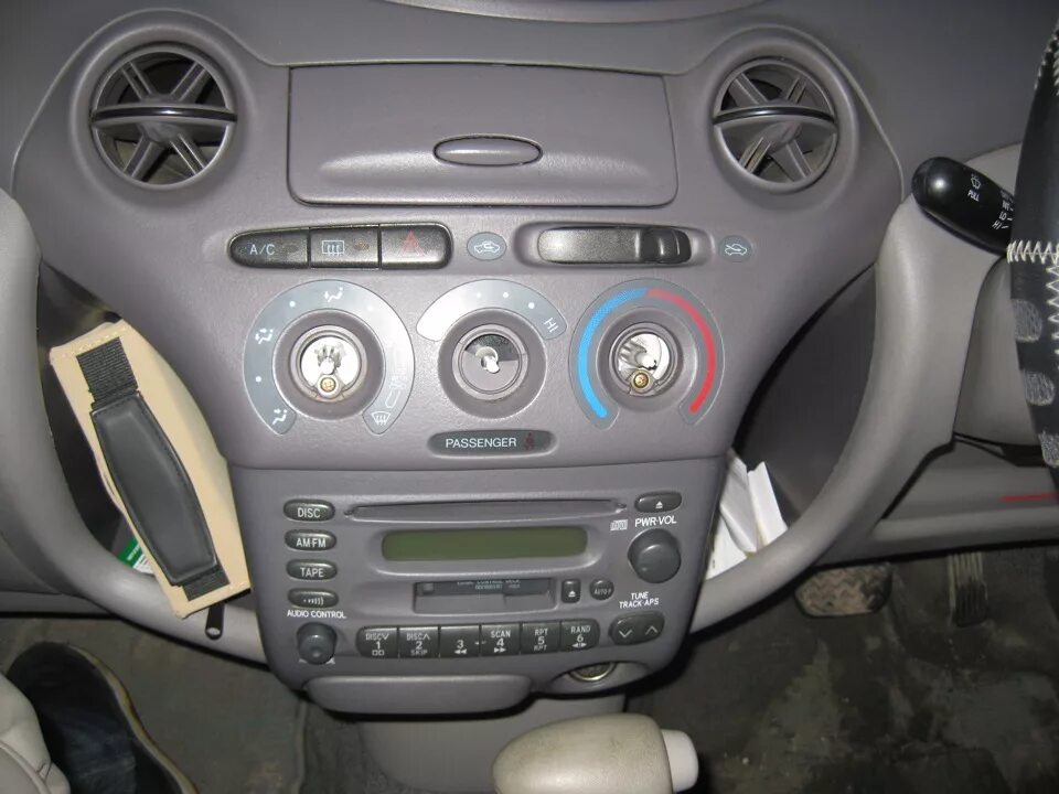 Как снять магнитолу тойота платц Новая магнитола Toyota Vitz (10), 1,5 л, 2000 года автозвук DRIVE2