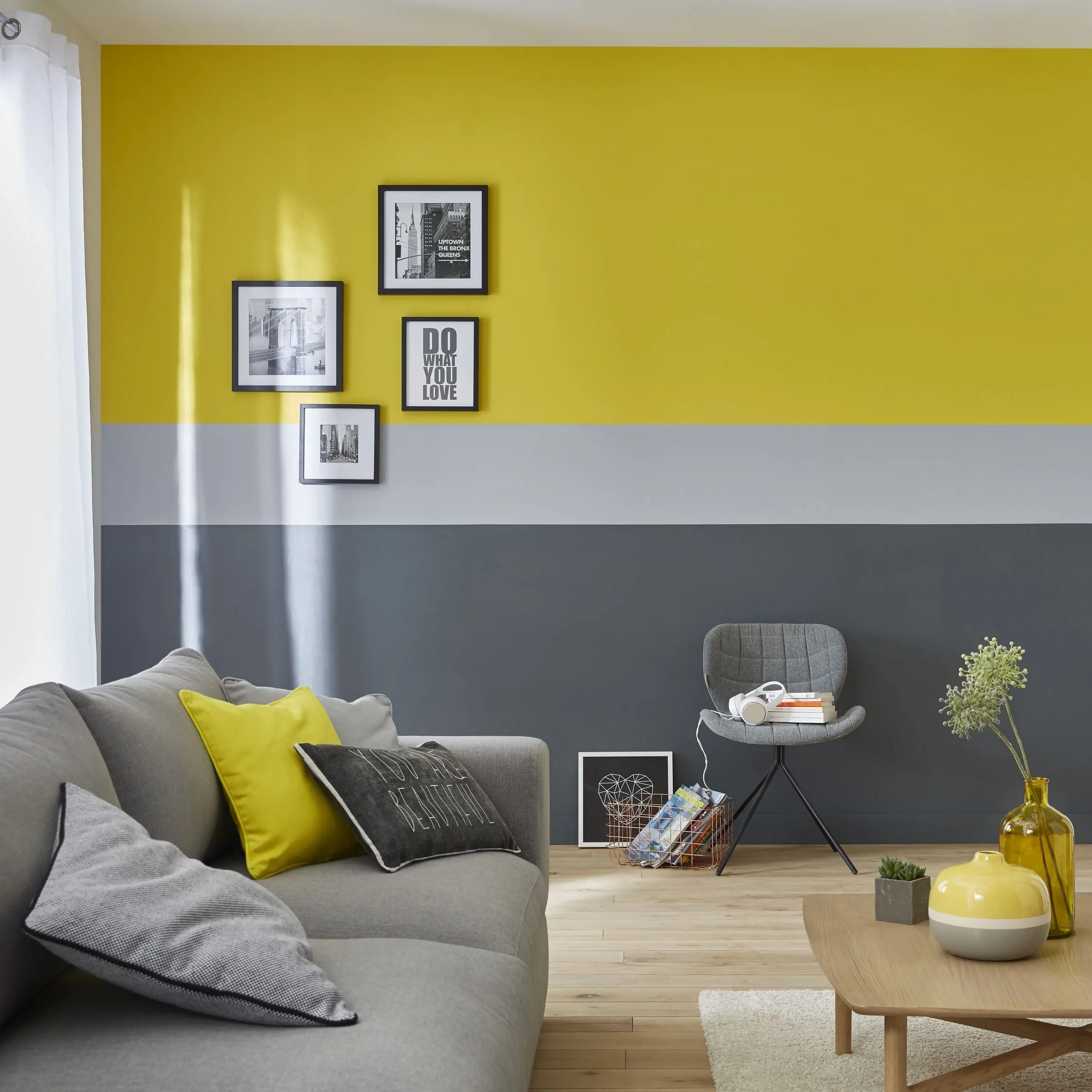 Популярные цвета стен. Желтые стены в интерьере. Серый и желтый в интерьере. Крашеные стены. Желтые стены в интерьере гостиной.