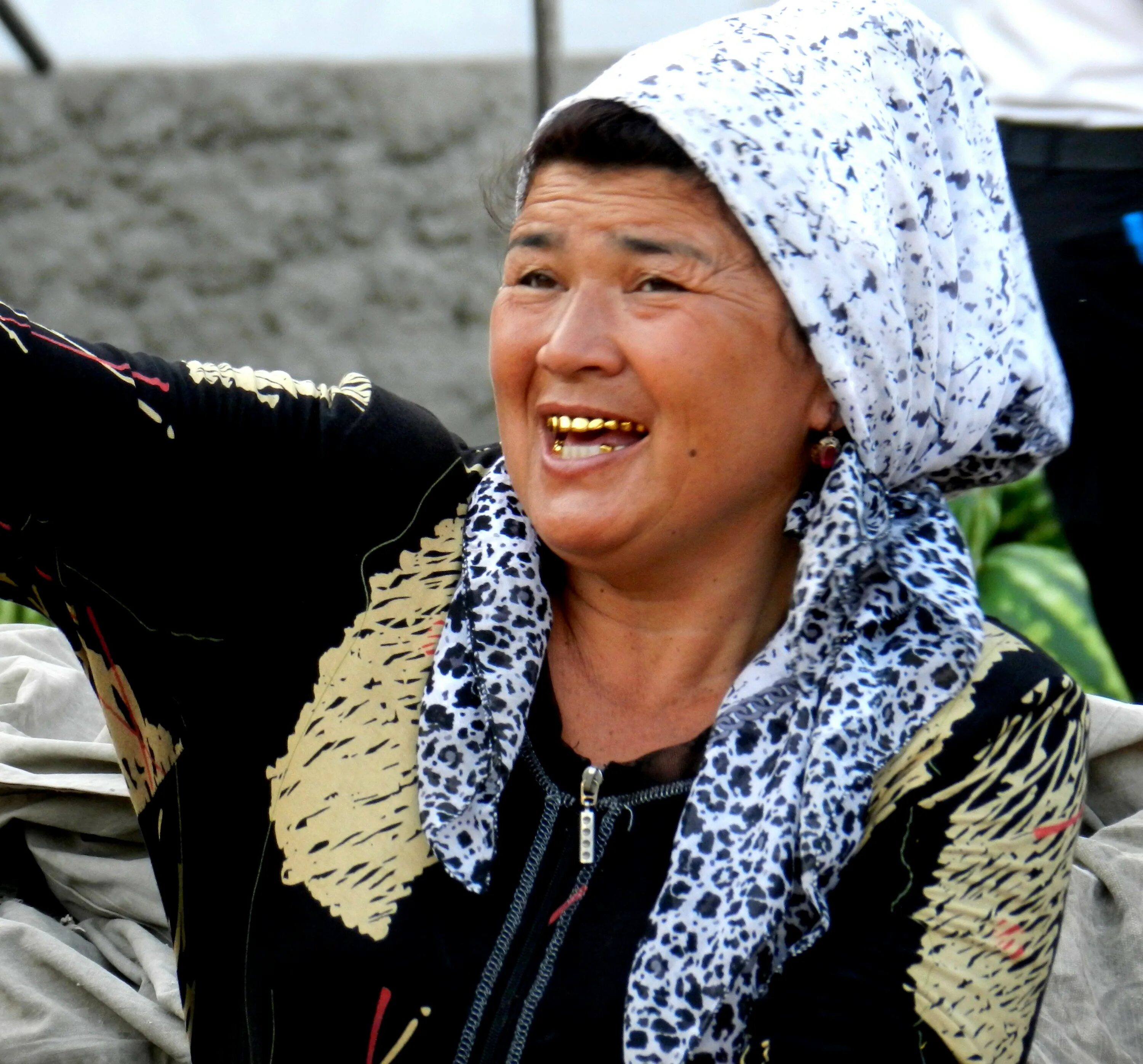 Пожилая татарка. Узбекские женщины. Пожилые татарки. Некрасивые татарки. Узбечка 40 лет.