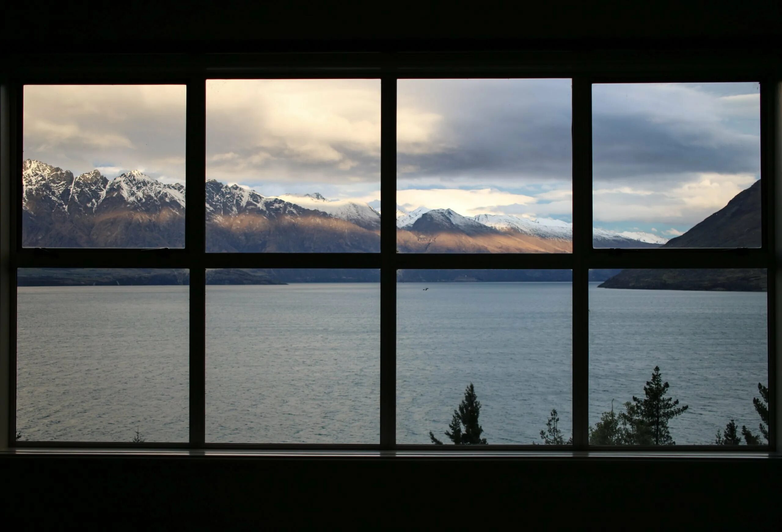 They are windows. Панорамные окна. Виды окон. Окно в природу. У окна.