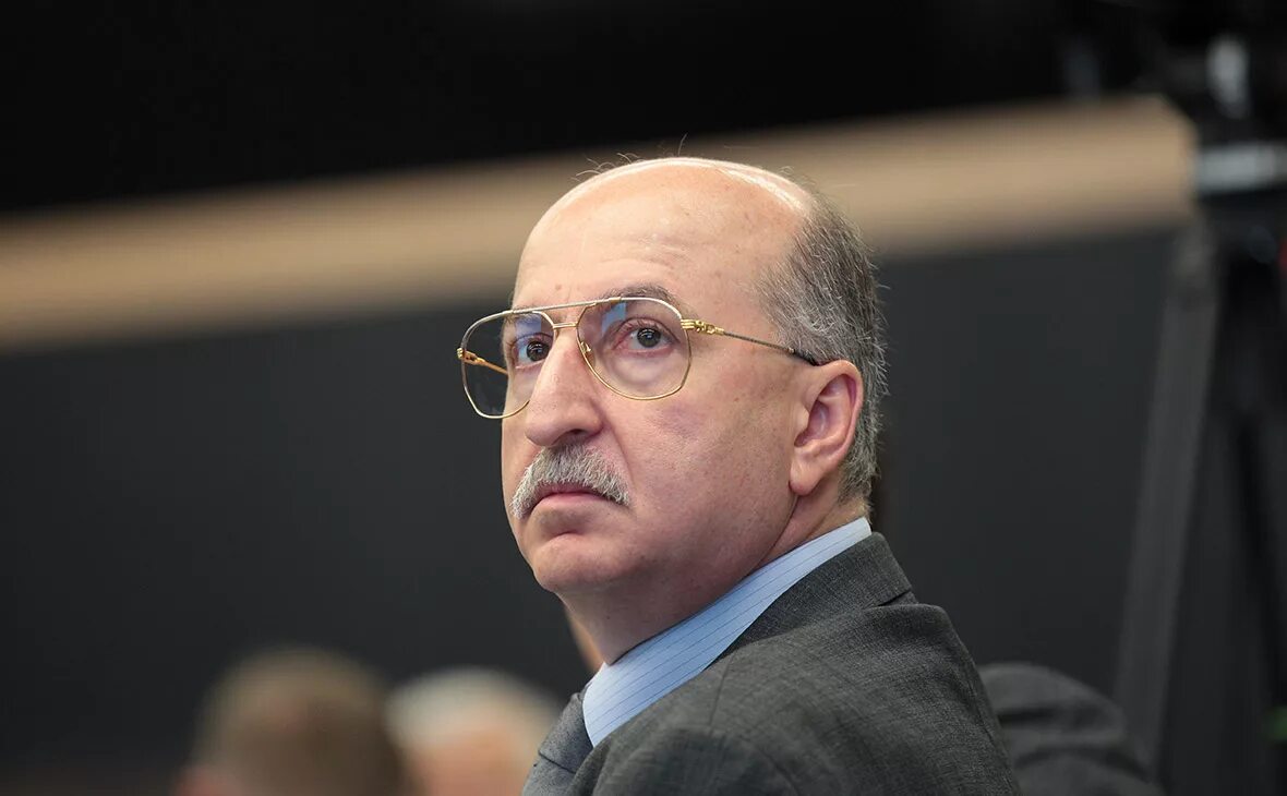 Давид михайлович якобашвили. Давид хидашели бизнесмен. Бизнесмен давидов. Бизнесмен давидов. Давид якобашвили фото.