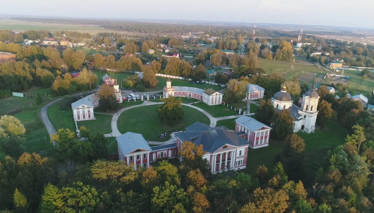 Несколько усадеб