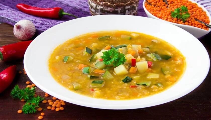 Суп с картошкой и крупой. Суп картофельный с перловой крупой. суп с овощами и крупой. суп картофельный с крупами. суп крестьянский.