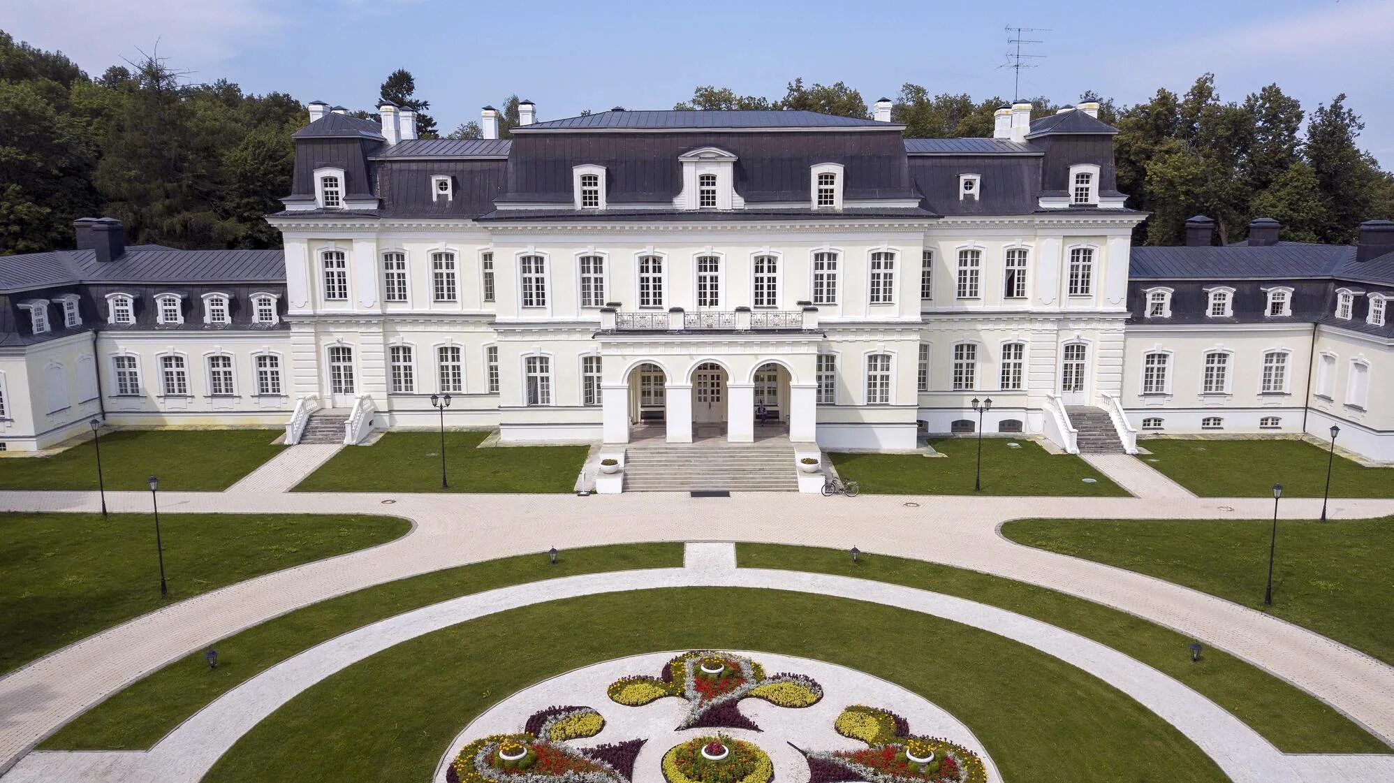 Москва поселение вороновское село вороново санаторий вороново. Минэкономразвития вороново. Усадьба вороново санаторий. Санаторий вороново московская область. Лрц санаторий вороново.