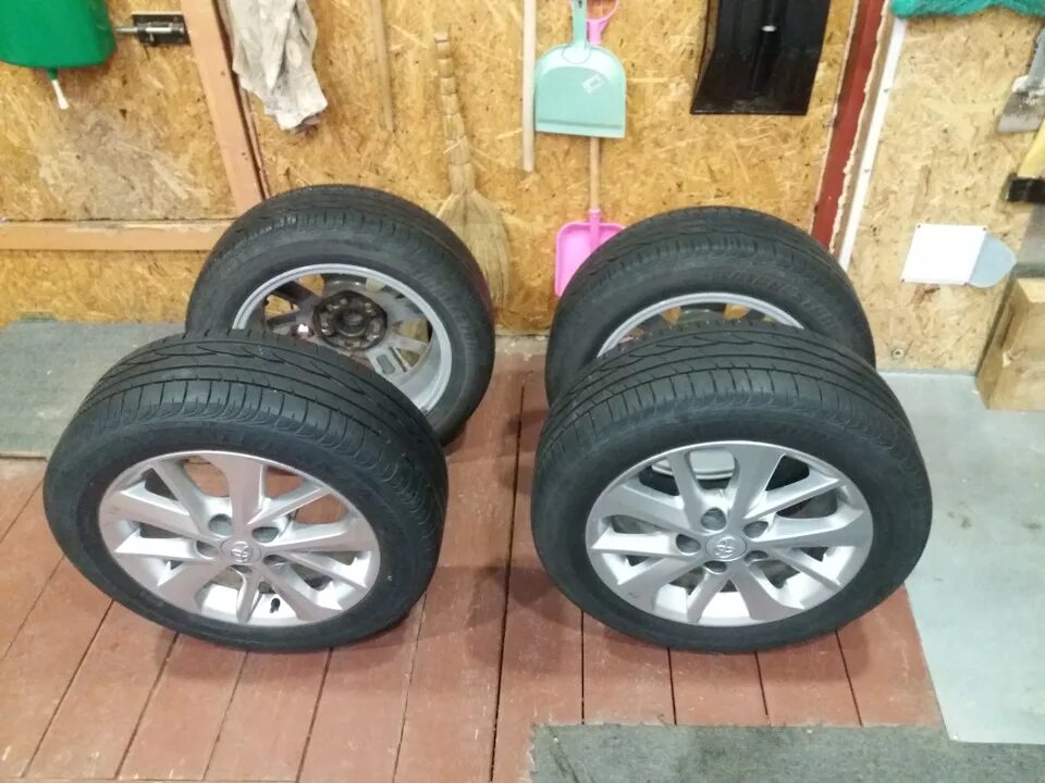 Auris колеса 205/60 r16. 205/65 R16 Тойота Королла. Колеса r16 60 215 Corolla 150. Тойота Королла 205/60 r16. Б у колеса r16