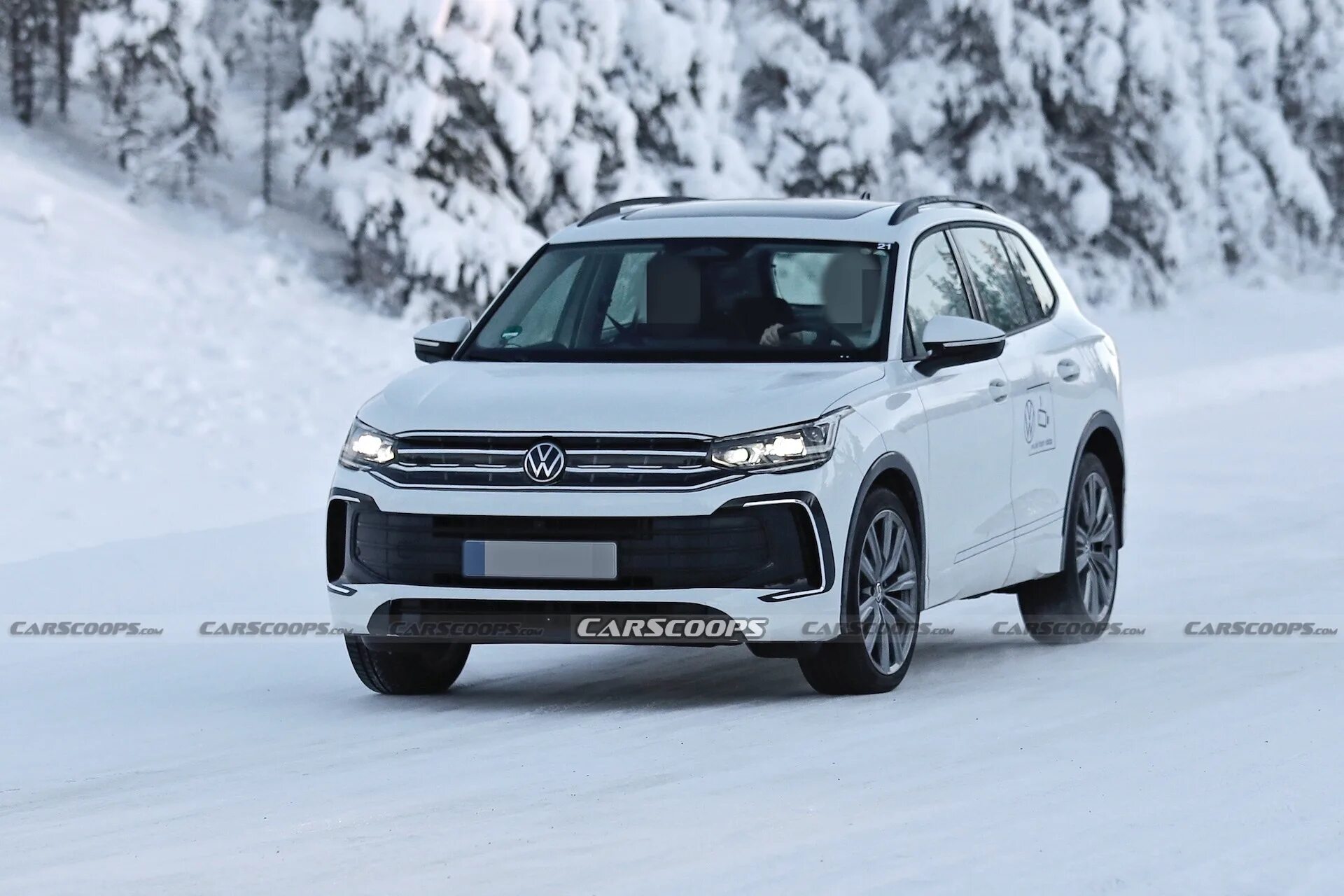 Volkswagen 2024 года. Tiguan 2024. VW Tiguan 2024. Новый VW Tiguan 2024. Тигуан 2024 новый кузов.