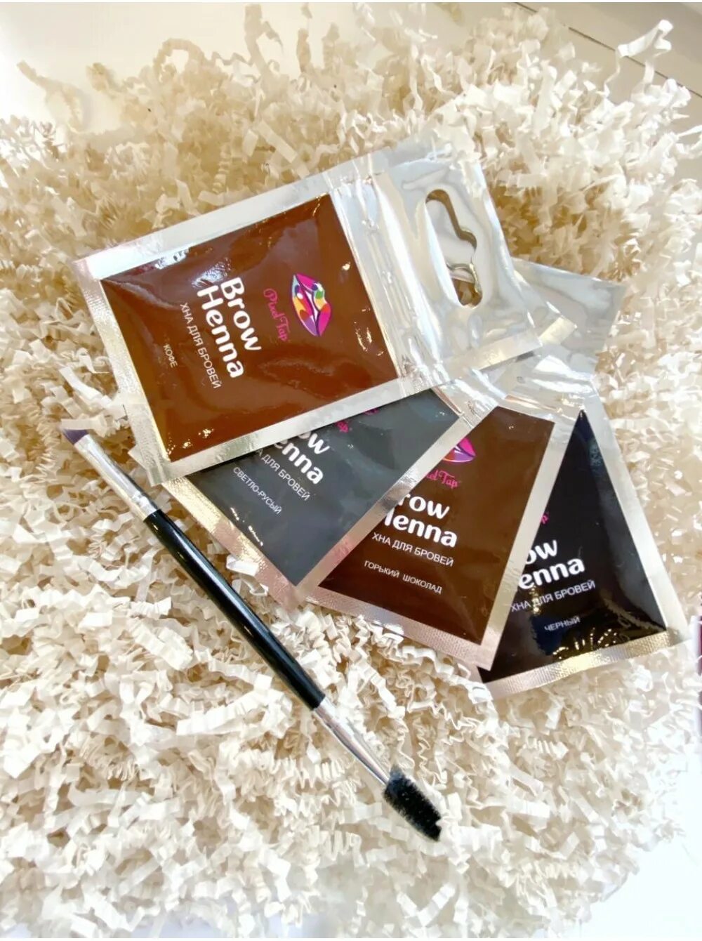 Краска brow. Brow Henna краска. Краска для бровей Brow Henna. Brow Henna Горький шоколад. Краска для бровей броу Хенна.