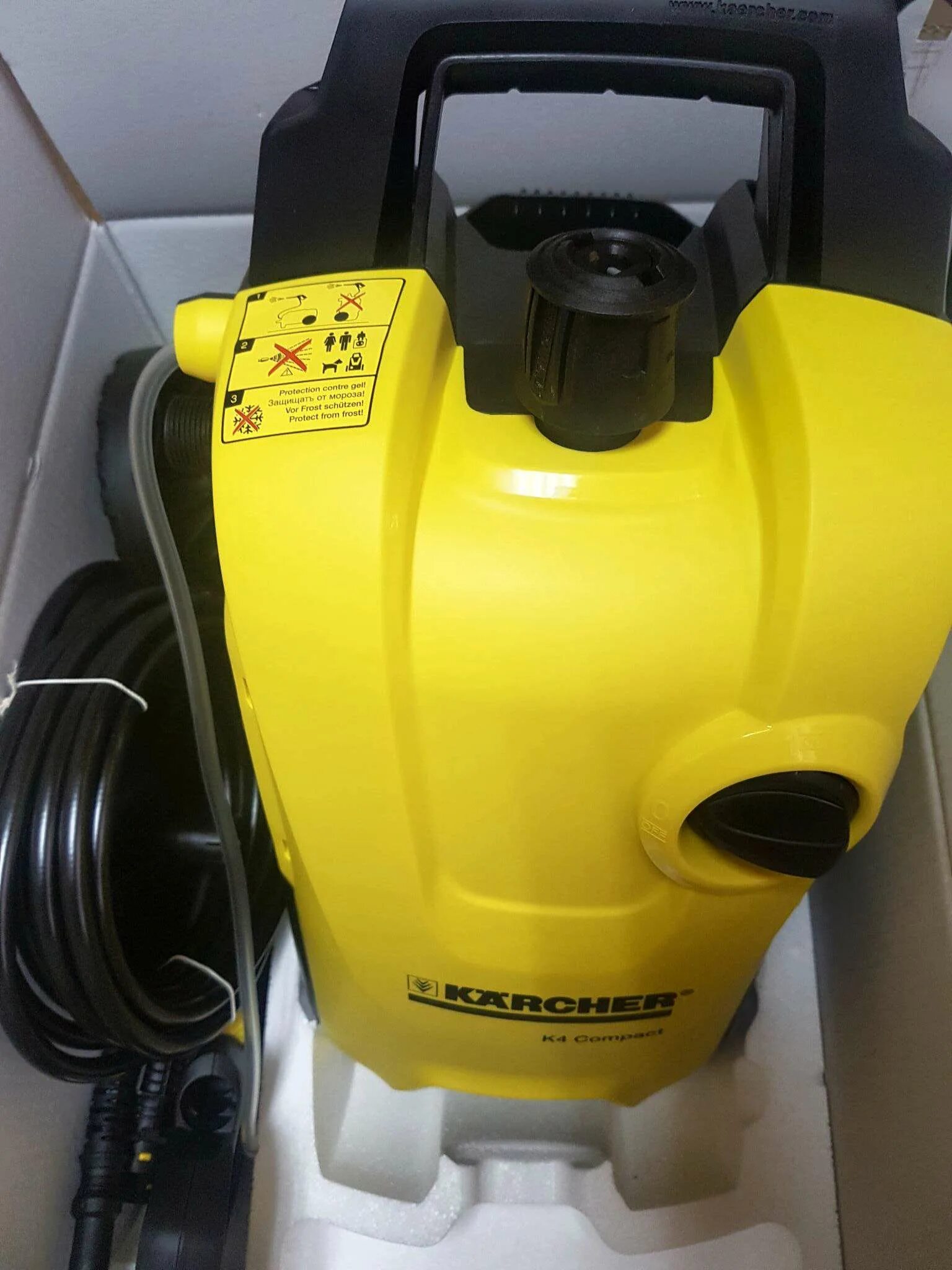 К 4 компакт. Мойка Karcher k 4 Compact 1.637-310. Мойка высокого давления Karcher k 4 Compact (1.637-500.0) 1.8 КВТ. Karcher k4 Compact комплектация. Karcher k 4 Compact Limited Edition.