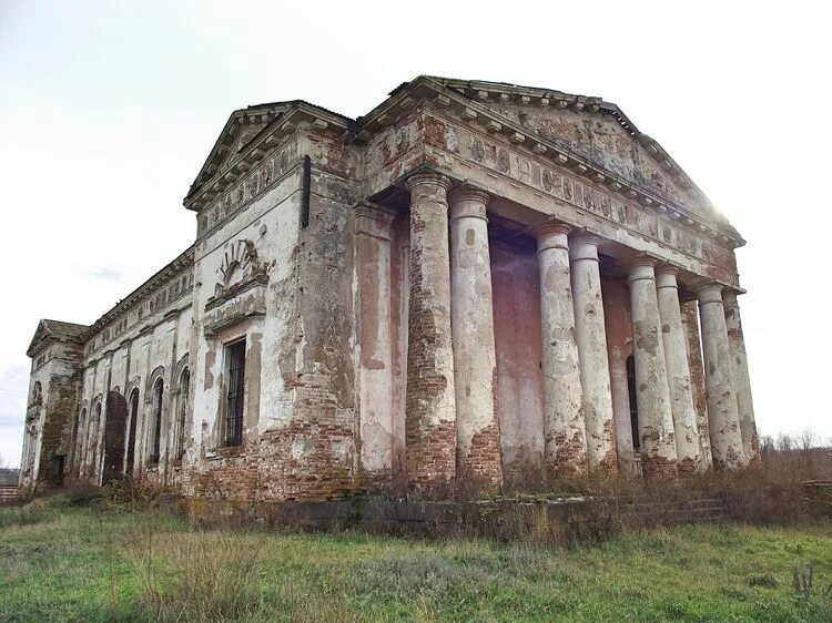 Красноармейский район село луганское. Храм в ключах Саратовской области. Село ключи Саратовская область Вольский район. Церковь села ключи Саратовской области. Село Луганское Саратовская область Красноармейский район.