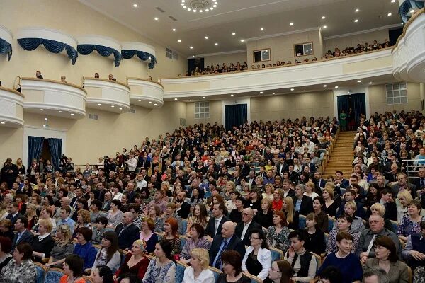 Дк окунева сайт. ДК им Горького Санкт-Петербург. Воткинск Юбилейный зал. ДК Юбилейный Воткинск. План зала ДК Юбилейный Воткинск.