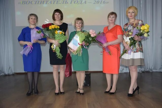 Школа 55 липецк учителя. Учитель года липецкая область. Воспитатель года в ельце. Воспитатель года в ельце. Воспитатель года липецкая область.