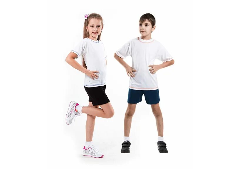 Футболки и шорты для девочек. Детская спортивная форма. Дети в спортивной форме. Физкультурная форма для школы. Спортивная форма на физкультуру.
