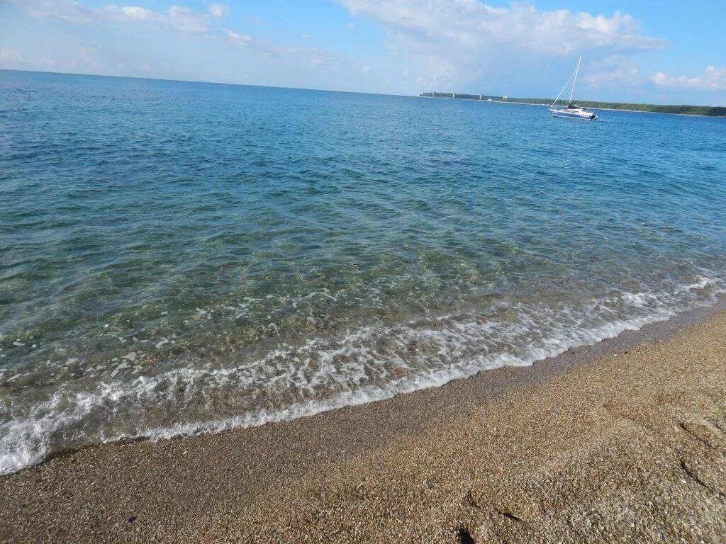 Море абхазия пицунда. Лдзаа Абхазия море. Пляж Пицунда Абхазия. Село Лдзаа Абхазия море.