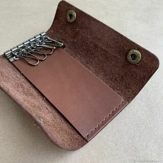 Ключница из кожи