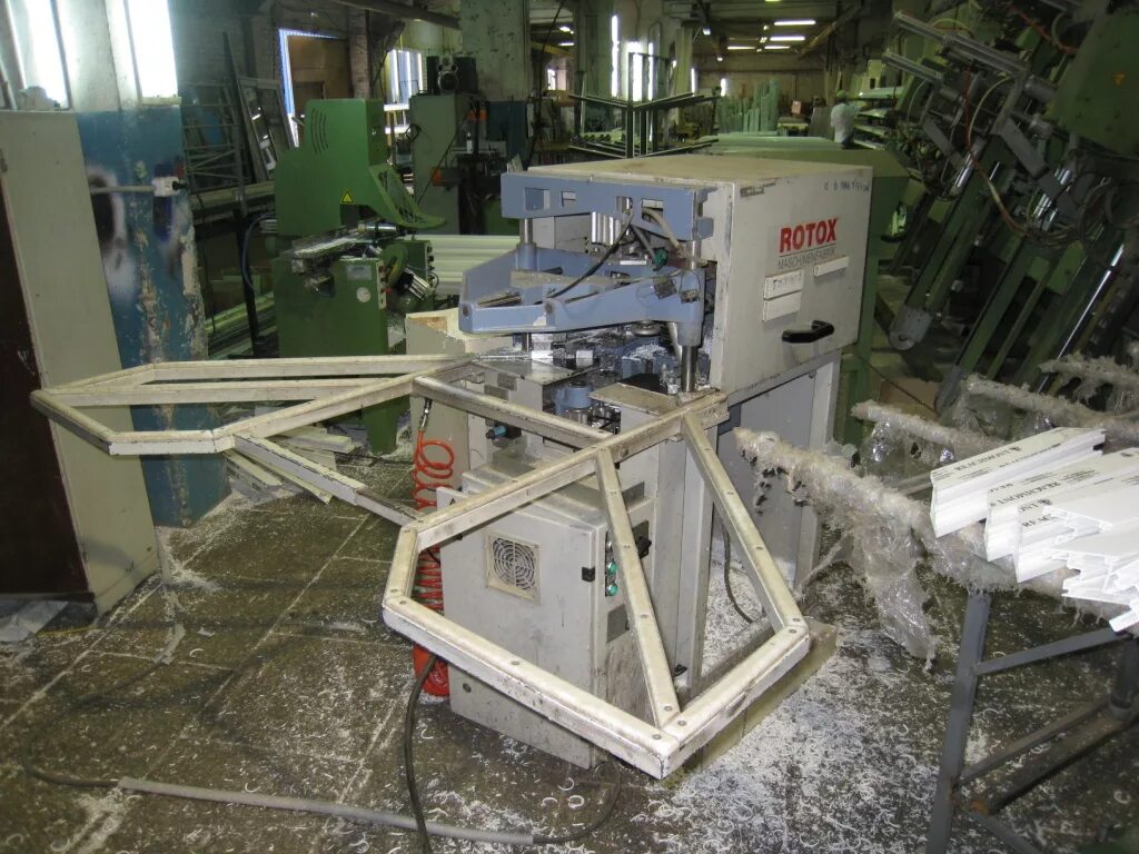 Отрезной станок metacut-80 автоматический. C. Станки производства пвх. Станки для окон пвх. Станки производства пвх.