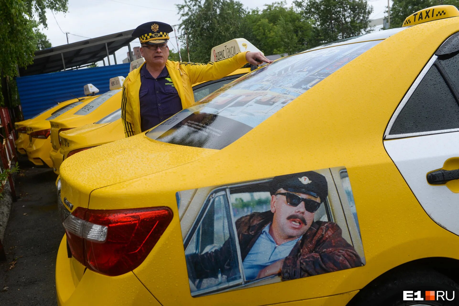 Такси чита чернышевск номера. Такси в устьянском районе поселке октябрьский. Такси щелково. Такси свердловский щелковский. Такси свердловский щелковский.
